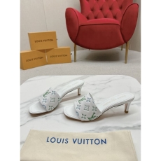 Louis Vuitton Slippers